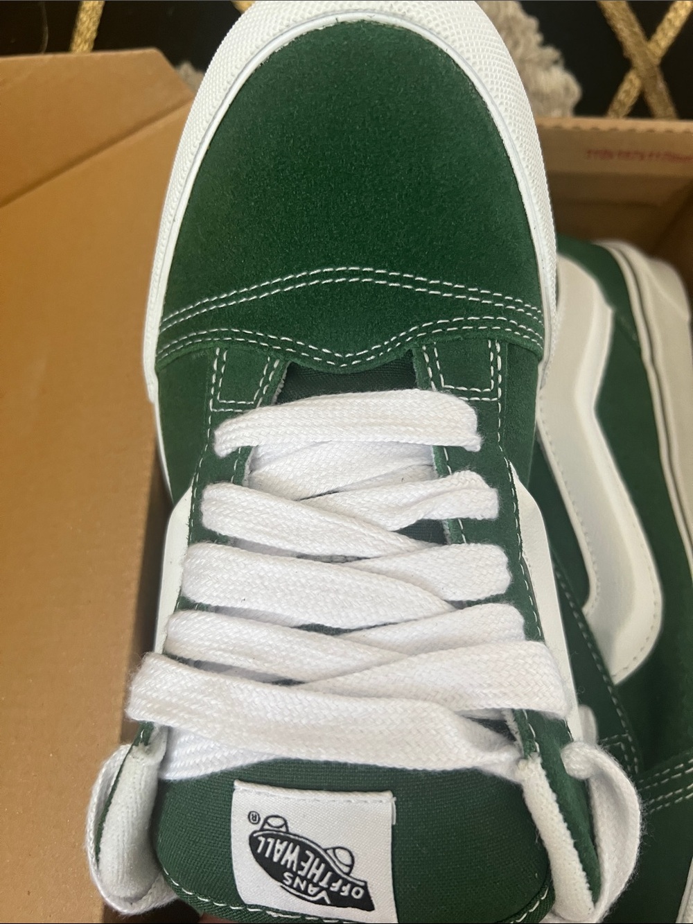 Vans - Picture 5 of 10